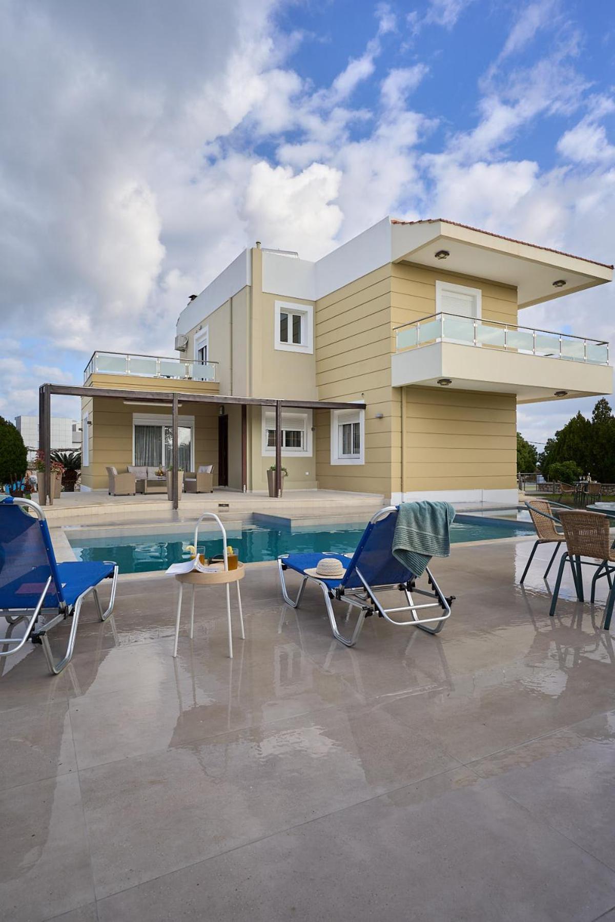 Gia's Luxury Vilă *